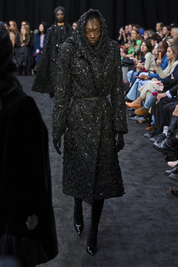 من مجموعة ريتشارد كوين لموسم ربيع وصيف 2023