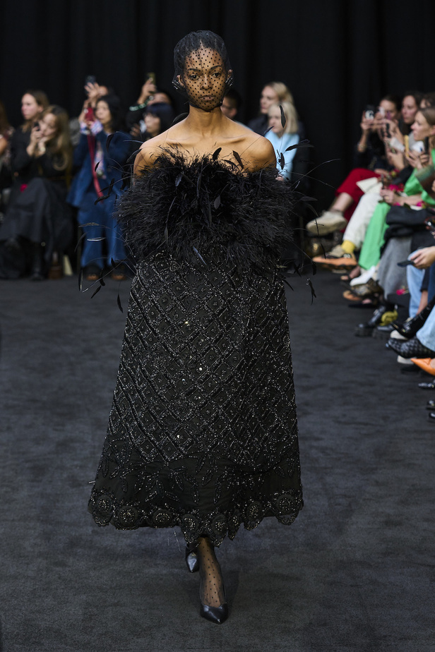 من مجموعة ريتشارد كوين لموسم ربيع وصيف 2023