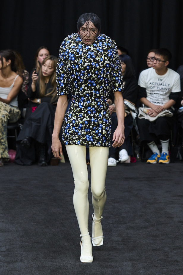 من مجموعة ريتشارد كوين لموسم ربيع وصيف 2023