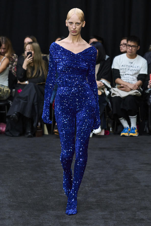 من مجموعة ريتشارد كوين لموسم ربيع وصيف 2023