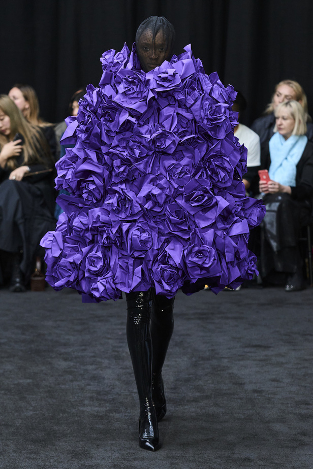 من مجموعة ريتشارد كوين لموسم ربيع وصيف 2023