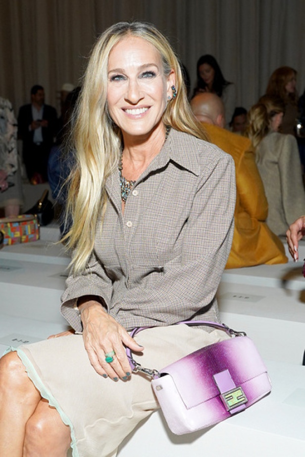 دار "فندي" تحتفل بحقيبة باغيت بجموعة كبسولية ساحرة في نيويورك