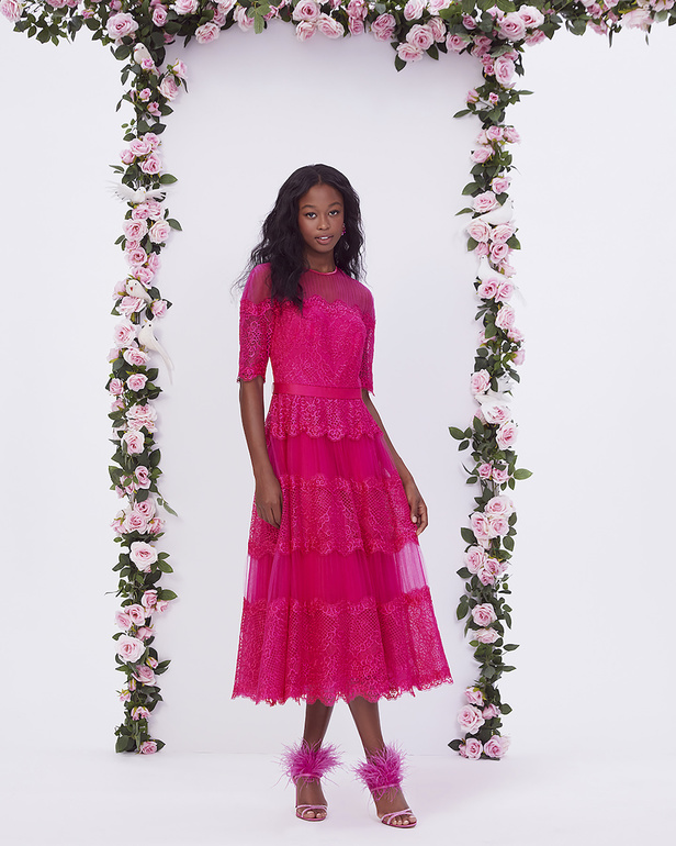 من مجموعة تاداشي جوشي لموسم ربيع وصيف 2023