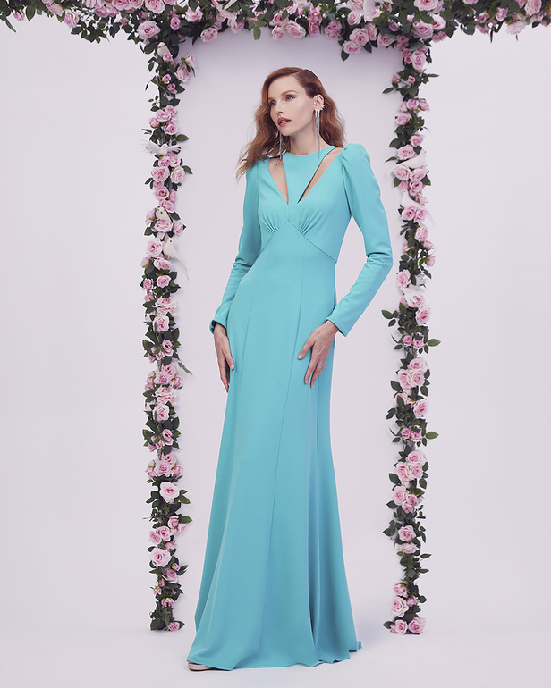 من مجموعة تاداشي جوشي لموسم ربيع وصيف 2023