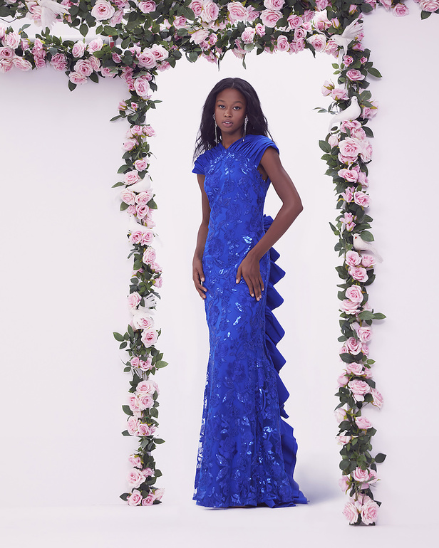 من مجموعة تاداشي جوشي لموسم ربيع وصيف 2023