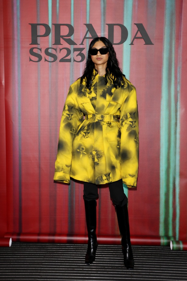 مجموعة Prada لربيع وصيف 2023: اللمسة الإبداعية المناسبة لموسم الربيع المقبل