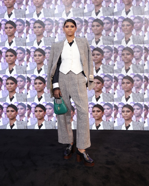 مجموعة Gucci تنقلنا إلى عالم Twinsburg: توأمة في الأناقة والعصرية 