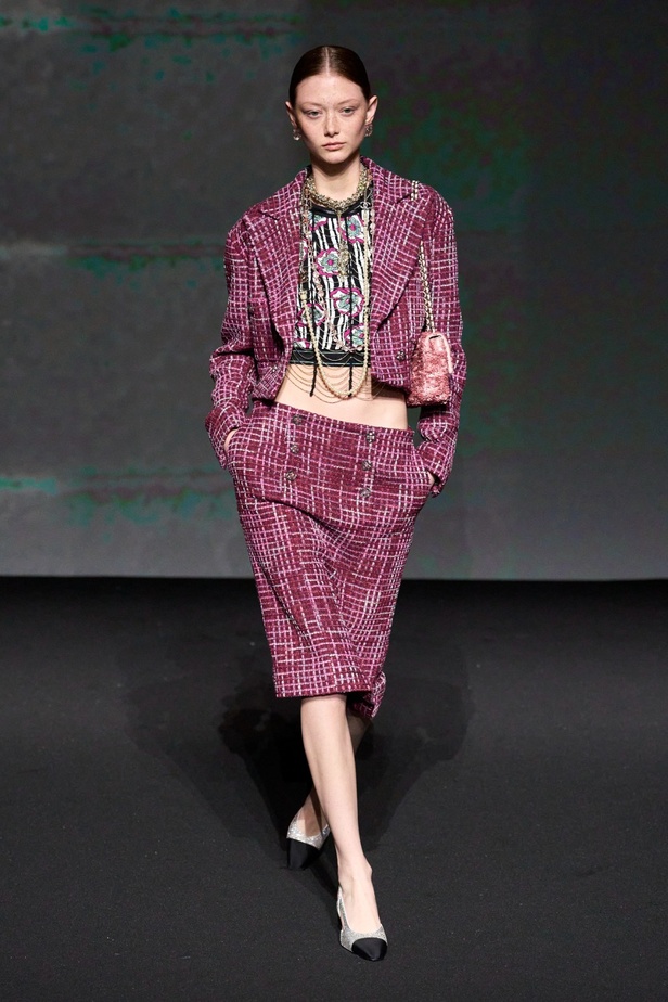 مجموعة CHANEL لربيع 2023 تترجم السحر السينمائي وتستكشف حرية المرأة وأنوثتها