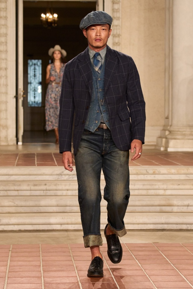 عالم Ralph Lauren يتجلى بأدق تفاصيله في مجموعة ربيع 2023 في جنوب كاليفورنيا لأول مرة على الإطلاق 