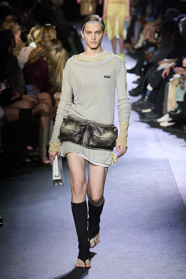 مجموعة ميو ميو لموسم ربيع وصيف 2023