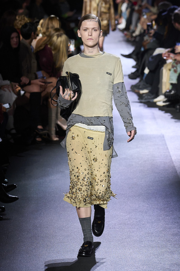 مجموعة ميو ميو لموسم ربيع وصيف 2023