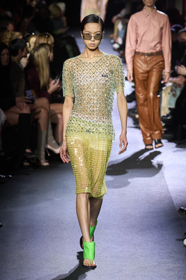 مجموعة ميو ميو لموسم ربيع وصيف 2023