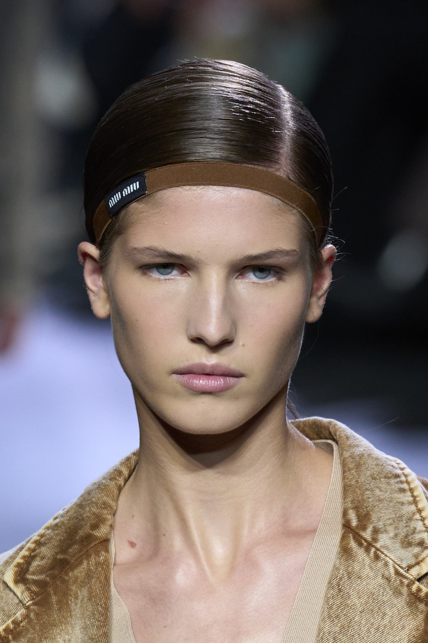 مجموعة ميو ميو لموسم ربيع وصيف 2023