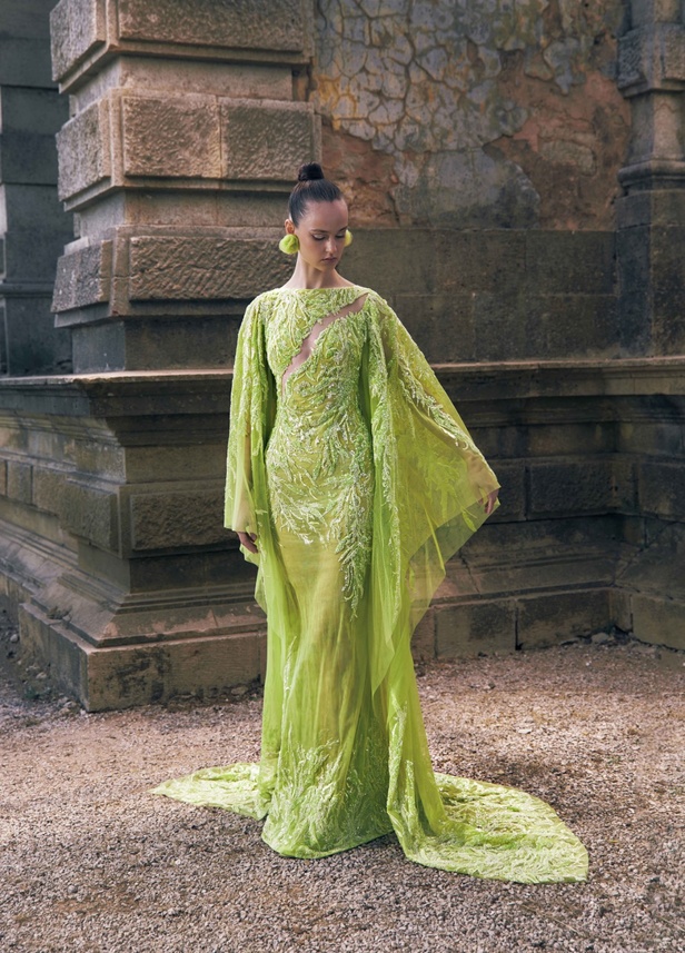 مجموعة Tony Ward لربيع 2023 انفجار ألوان استثنائية 