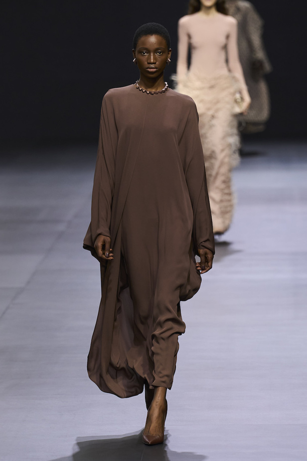 من مجموعة فالنتينو لموسم ربيع وصيف 2023