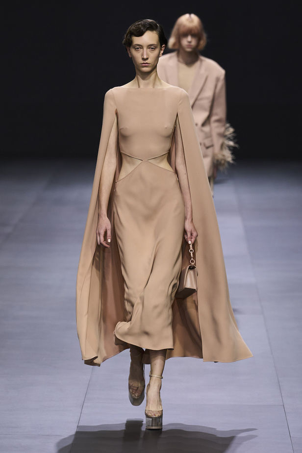 من مجموعة فالنتينو لموسم ربيع وصيف 2023