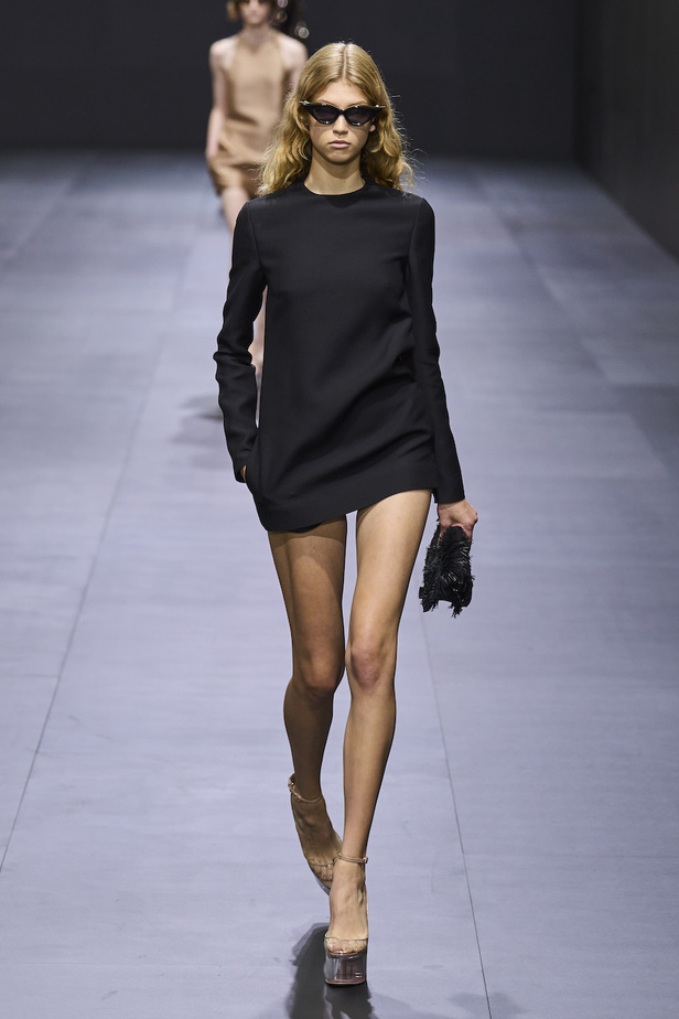 من مجموعة فالنتينو لموسم ربيع وصيف 2023