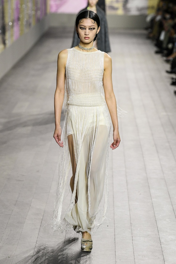 مجموعة Dior للتصاميم الراقية لموسم ربيع وصيف 2023... حِرفة أساسها الفكر