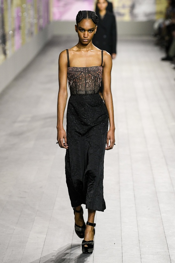 مجموعة Dior للتصاميم الراقية لموسم ربيع وصيف 2023... حِرفة أساسها الفكر