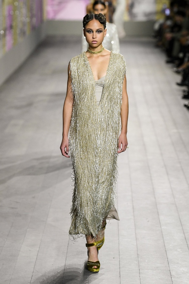 مجموعة Dior للتصاميم الراقية لموسم ربيع وصيف 2023... حِرفة أساسها الفكر