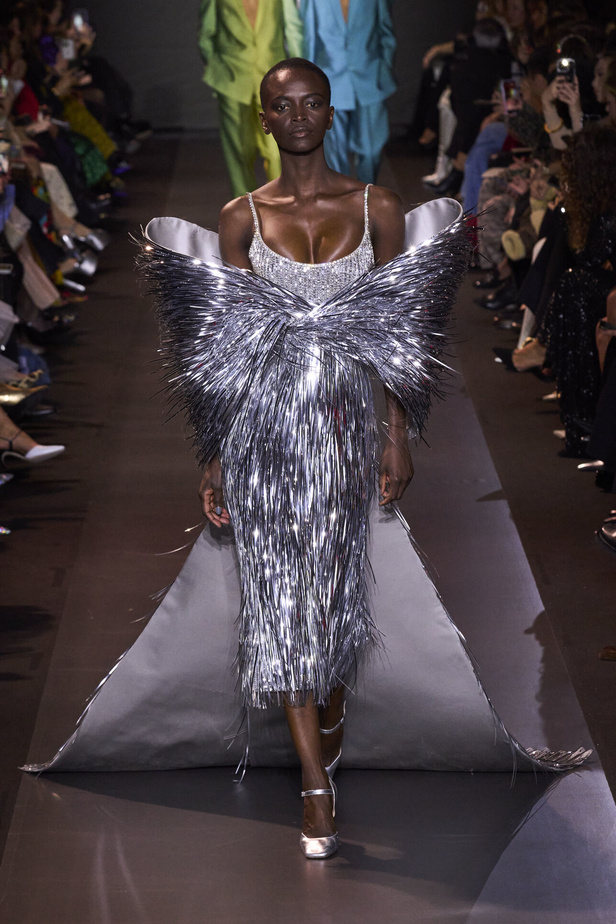 مجموعة جورج حبيقة للهوت كوتور 2023.. فخامة الشك والاناقة التي لا تزول