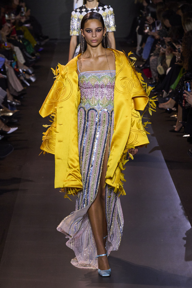 مجموعة جورج حبيقة للهوت كوتور 2023.. فخامة الشك والاناقة التي لا تزول