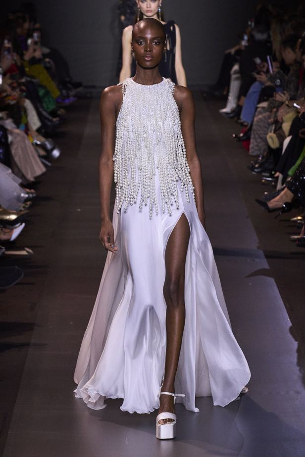 مجموعة جورج حبيقة للهوت كوتور 2023.. فخامة الشك والاناقة التي لا تزول