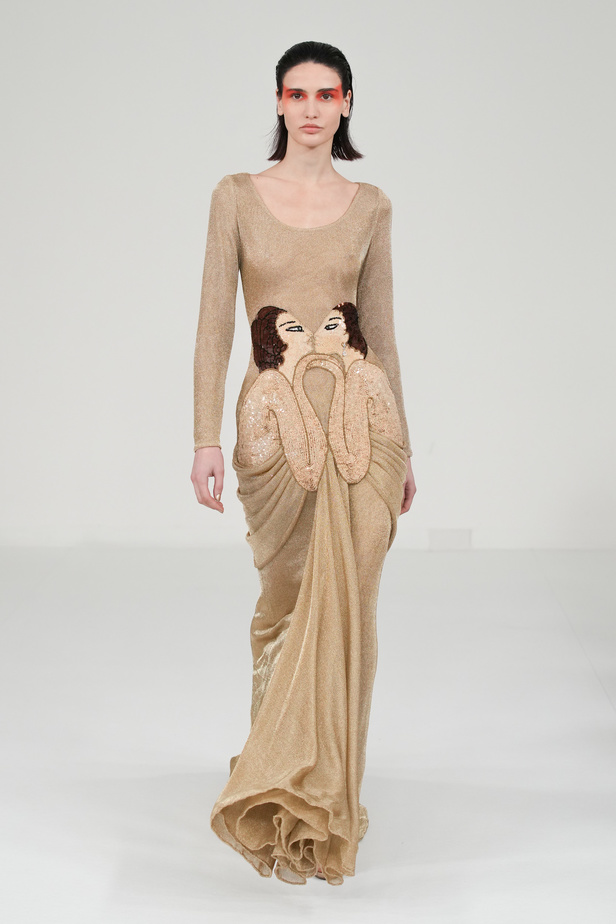 مجموعة Alexis Mabille للهوت كوتور.. صيحة الألوان والتفاصيل العصرية