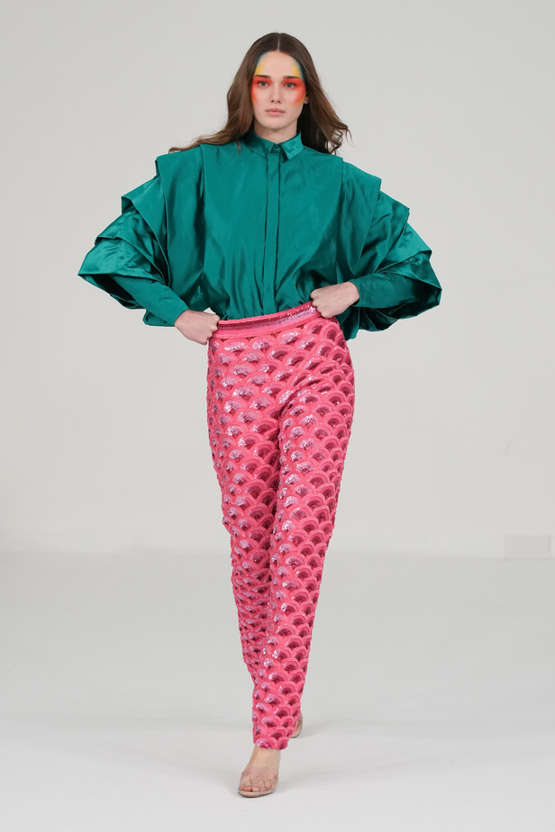 مجموعة Alexis Mabille للهوت كوتور.. صيحة الألوان والتفاصيل العصرية