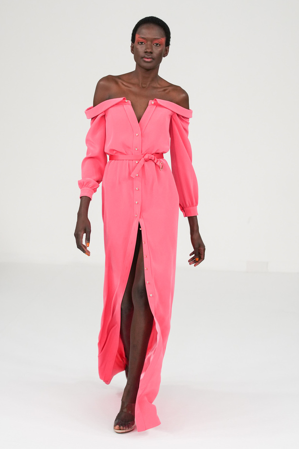 مجموعة Alexis Mabille للهوت كوتور.. صيحة الألوان والتفاصيل العصرية