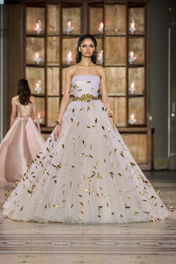 مجموعة رامي العلي للتصاميم الراقية: قصيدة تتغنّى بالمهارة الحرفية المثالية والتنفيذ الدقيق