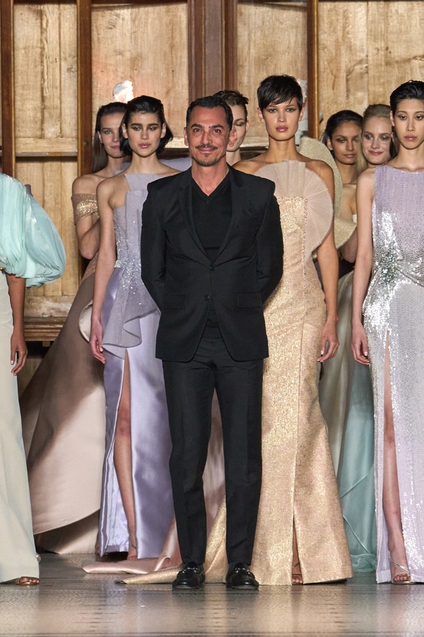 مجموعة رامي العلي للتصاميم الراقية: قصيدة تتغنّى بالمهارة الحرفية المثالية والتنفيذ الدقيق