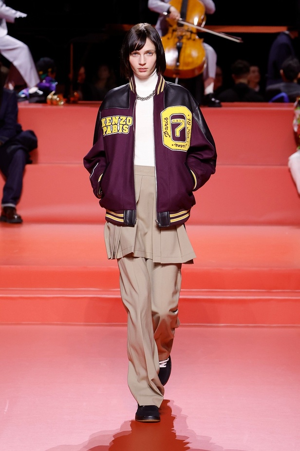 مجموعة KENZO لخريف وشتاء 2023 للنساء والرجال: مغامرة عبر الثقافات والعصور