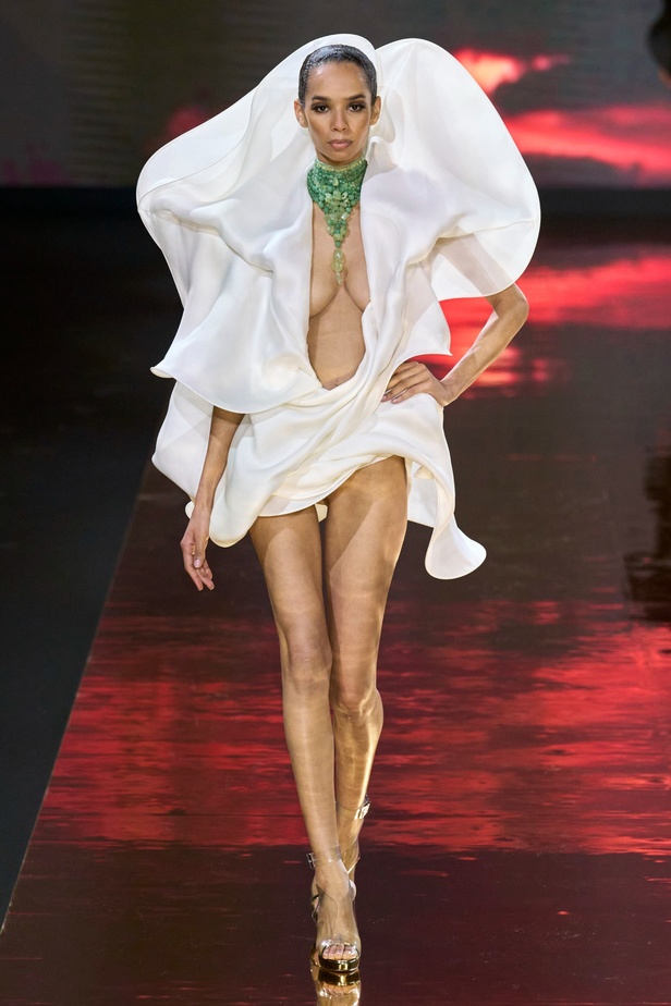 إرث البرازيل يلهم ستيفان رولاند في مجموعته الكوتور لربيع وصيف 2023 