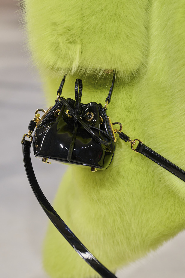 مجموعة الكسندر فوتييه للهوت كوتو لربيع وصيف 2023