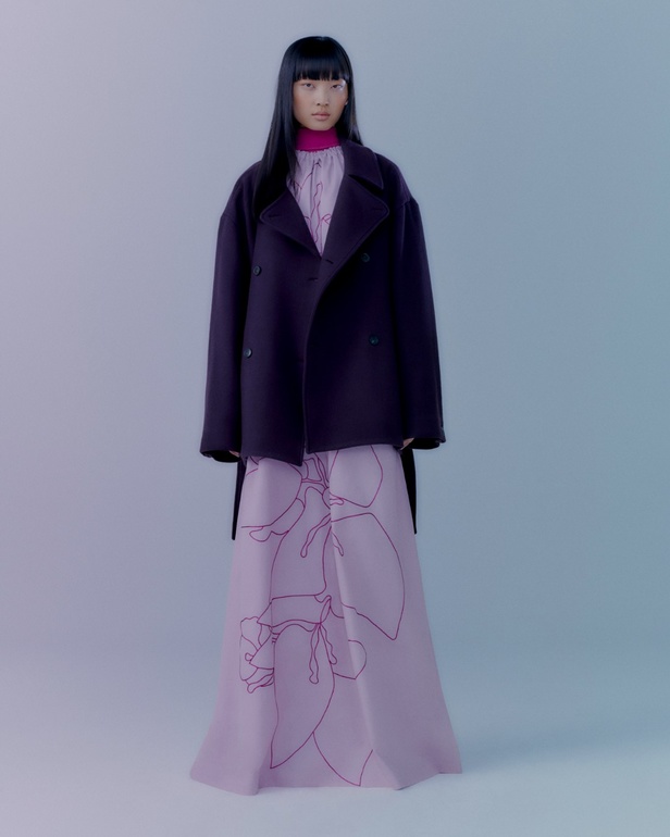 علامة القاسمي تسدل الستار عن مجموعتها الجديدة لموسم خريف وشتاء 2023 وتطلّ بنهجٍ أكثر شمولاً