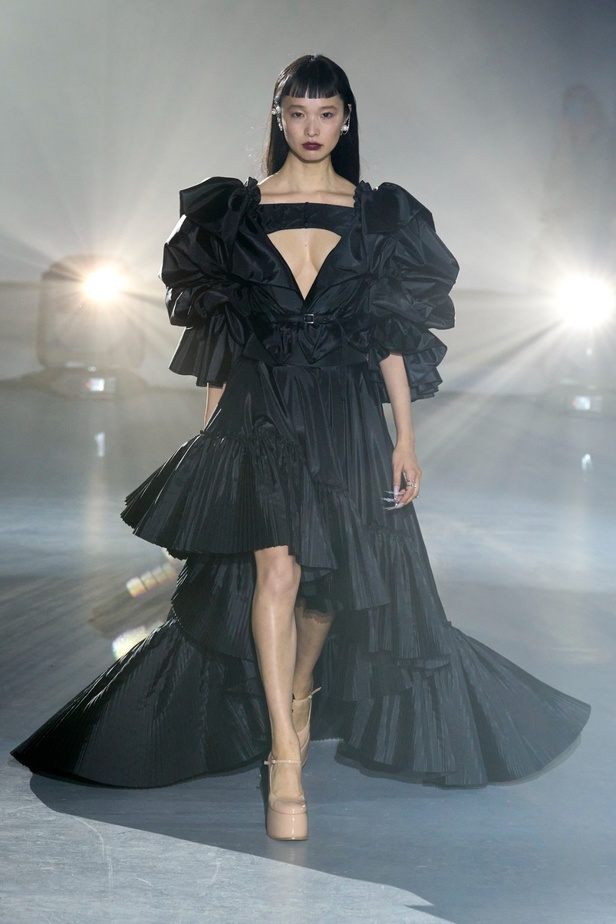 مجموعة Adeam لخريف وشتاء 2023-2024.