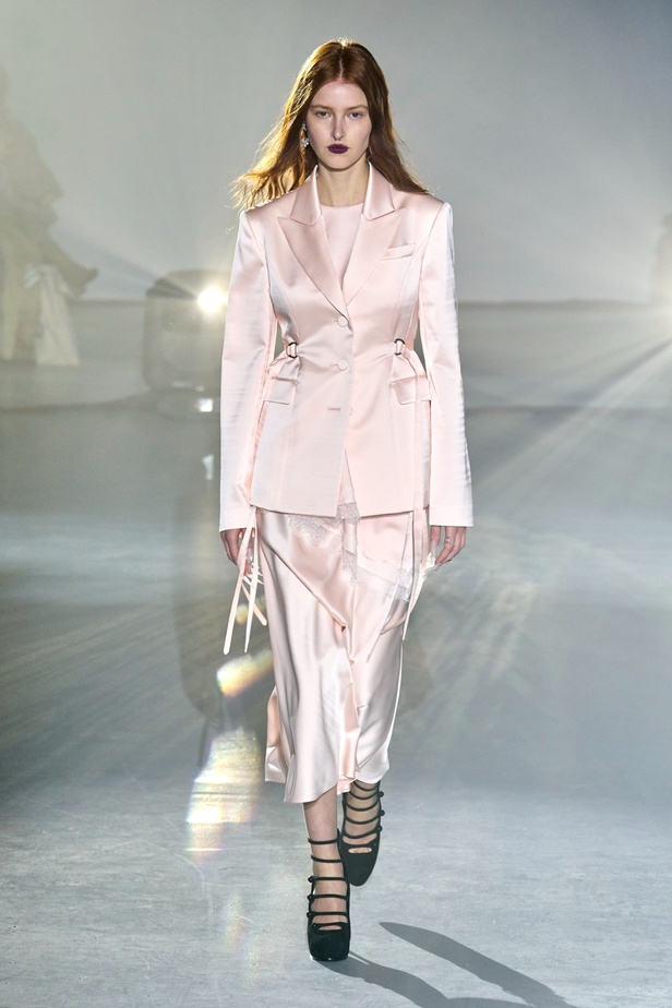 مجموعة Adeam لخريف وشتاء 2023-2024.