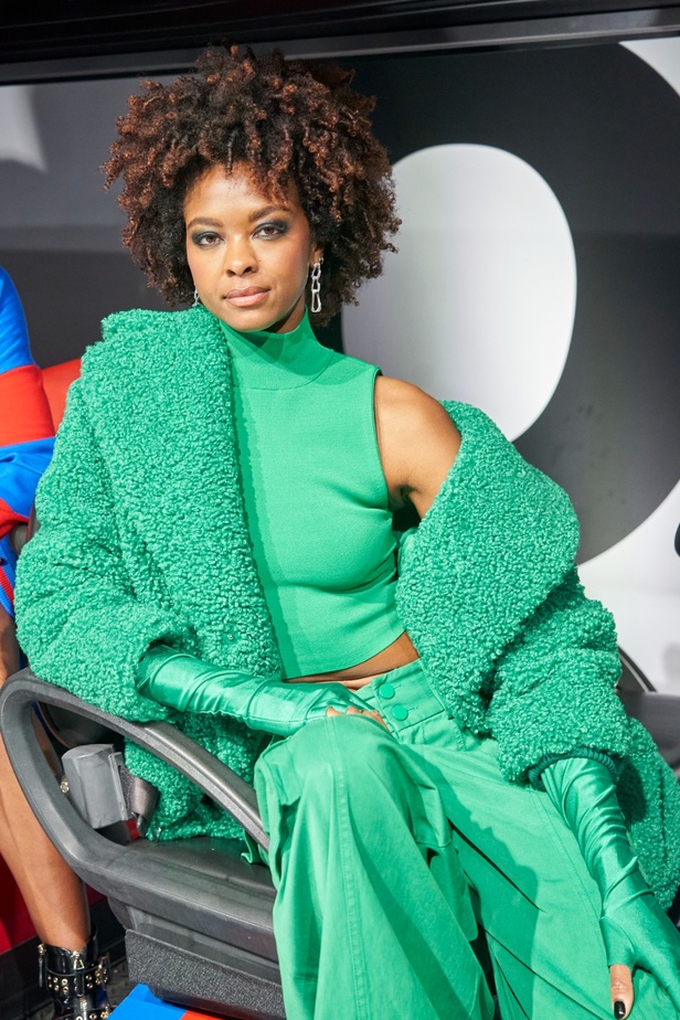 مجموعة دار Alice + Olivia by Stacey Bendet لخريف وشتاء 2023 - 2024