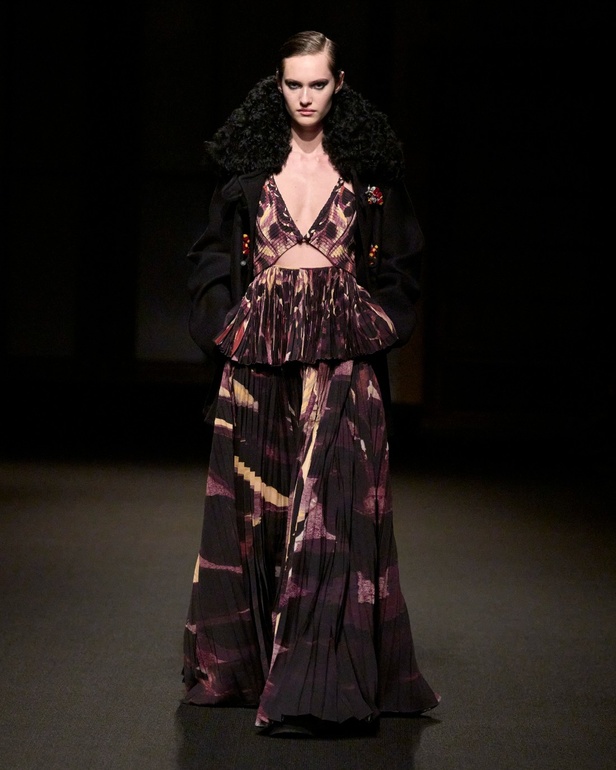 مجموعة Altuzarra لخريف وشتاء 2023-2024