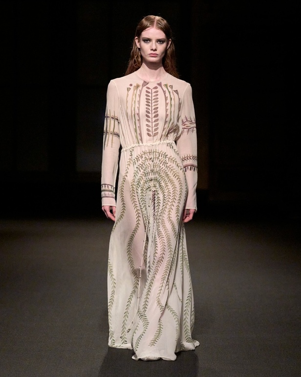 مجموعة Altuzarra لخريف وشتاء 2023-2024