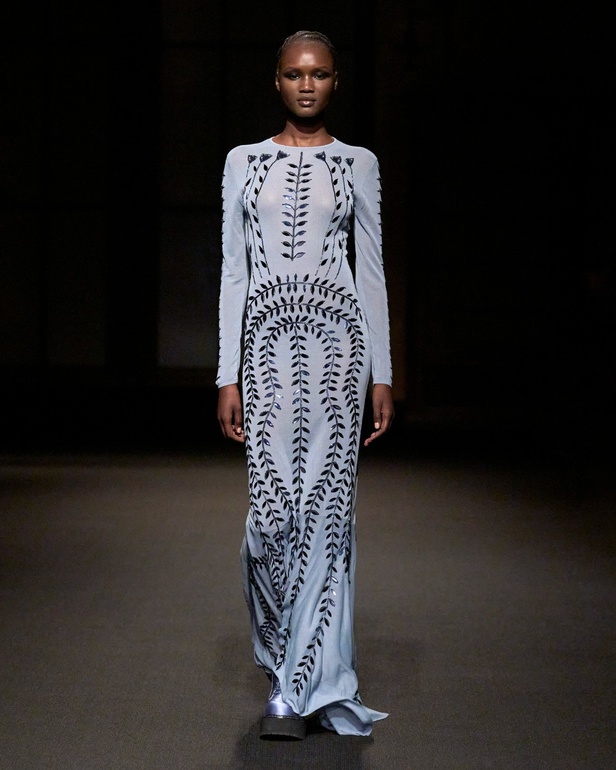 مجموعة Altuzarra لخريف وشتاء 2023-2024