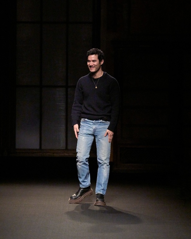 مجموعة Altuzarra لخريف وشتاء 2023-2024