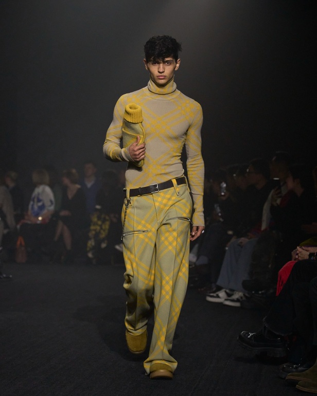 مجموعة Burberry لخريف وشتاء 2023-2024 