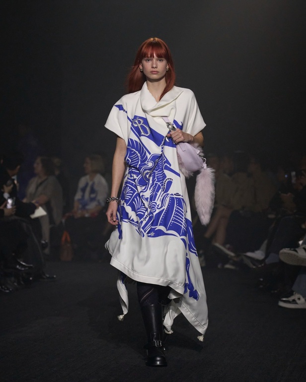 مجموعة Burberry لخريف وشتاء 2023-2024 