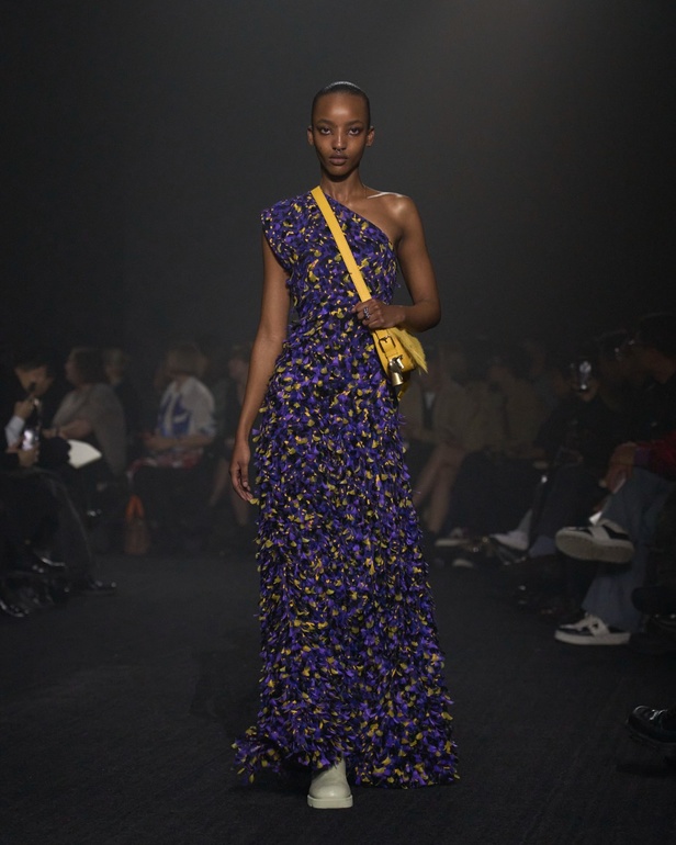 مجموعة Burberry لخريف وشتاء 2023-2024 