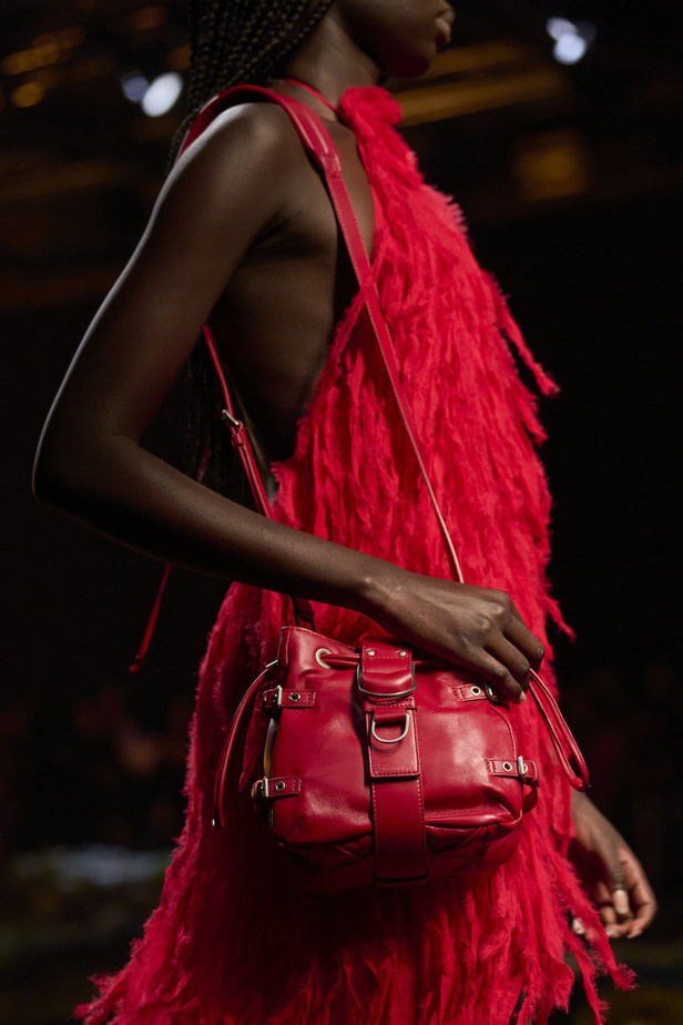 مجموعة بلومارين قصة ملحمية بطلتها جان دارك