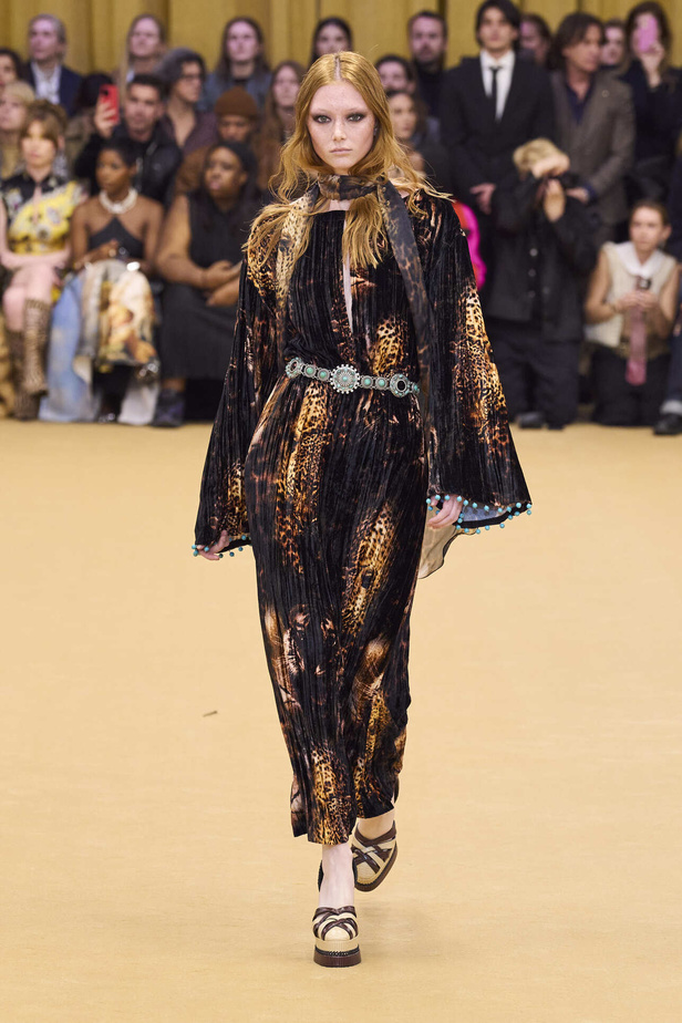 مجموعة Roberto Cavalli لخريف وشتاء 2024 في ميلانو