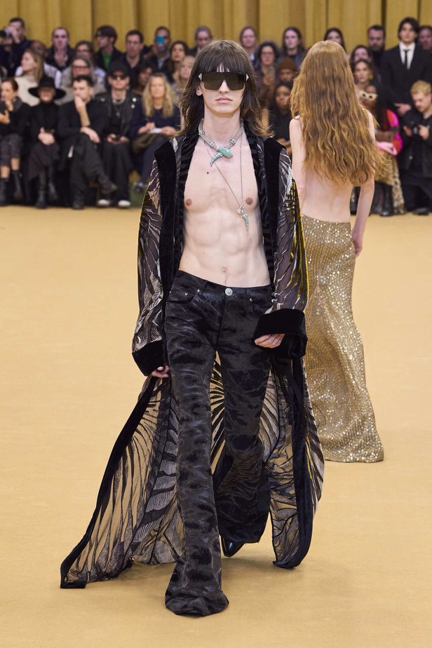 مجموعة Roberto Cavalli لخريف وشتاء 2024 في ميلانو