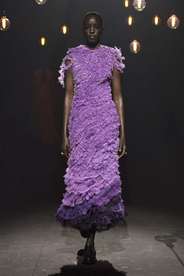 من مجموعة Erdem لموسم خريف وشتاء 2023-2024